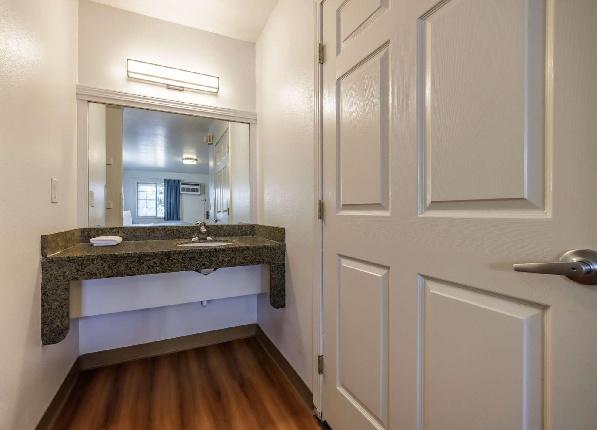 Motel 6-Canby, Or Ngoại thất bức ảnh
